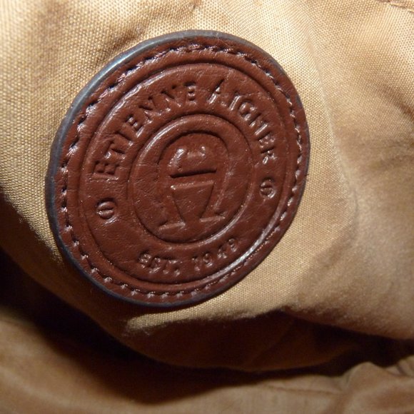 Vintage Etienne Aigner Equestrian Themed Zippered Bag - Picture 4 of 8